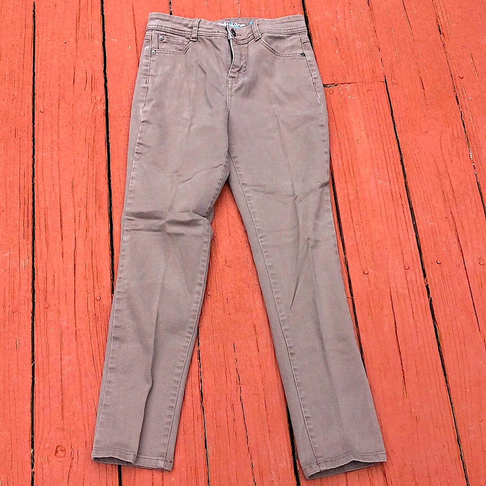 Style & Co Jeans, Size 6P, Tummy Control, in Good Condition.